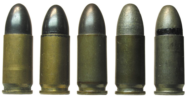  Патроны с пулями m.E. и SE: 1, 2 — патроны 08 m.E. в латунной гильзе; 2 — патрон 08 m.E. для тропиков; 3 — патрон 08 m.E. со стальной лакированной гильзой; 4 — патрон с пулей SE, патрон с пулей SE для тропиков 